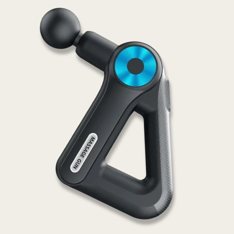 Pistolet de massage compact triangulaire noir avec anneau bleu, design ergonomique et tête de massage ronde.