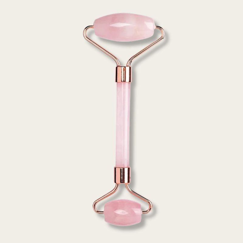 Roll on quartz rose pour réduire les rides du visage naturellement