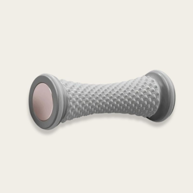 Rouleau de massage pied gris avec picots en relief pour stimulation plantaire